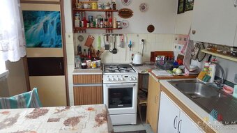 SPEKTRUM REALITY- Na Predaj 3-izbový byt, 63 m2 s balkónom, - 3
