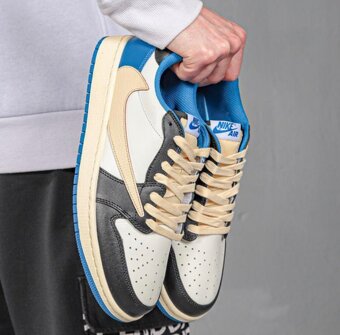 Nike fragment x travis scott x air jordan 1 - 3