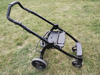 Autosedačka - vajíčko Peg Perego - 3
