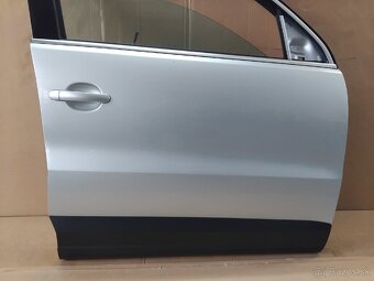 dvere predné pravé Tiguan 2007-2015 - 3