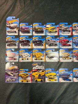 Hot Wheels - Nissan a Datsun - 3