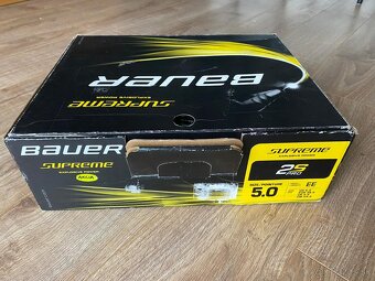 Korčule BAUER Supreme 2S PRO 5EE EU38,5 - 3