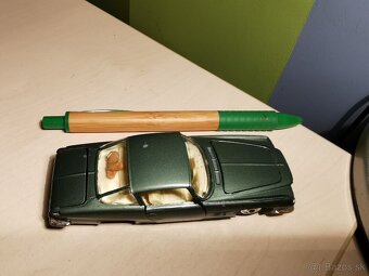 Corgi toys Ghia Chrysler - 3