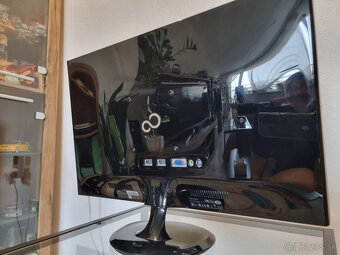 Fujitsu SL23T-1 LED – 23" - 3