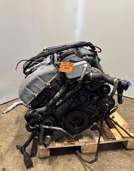 Kompletný motor BMW 325i 2.5 - 3