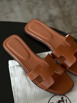Hermes Oran šlapky - 3