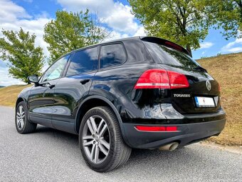 Volkswagen Touareg 3.0l TDI 150kw ťažné zariadenie 3,5t - 3