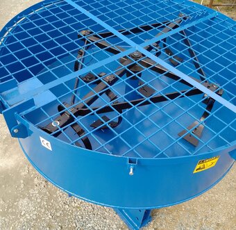 ELEKTRICKÁ MIEŠAČKA na betón 1200L - 3