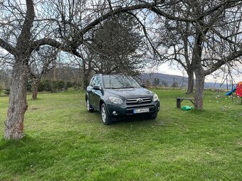 Toyota RAV4 2,2 D-4D 180 Sol 130kW - 3
