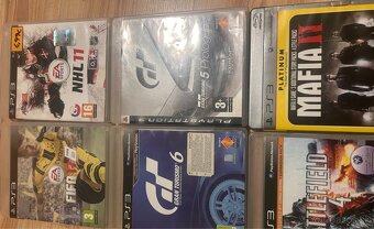 PlayStation 3 super slim - 3