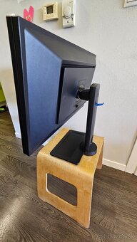 27 palcový monitor Benq BL2710 - 3