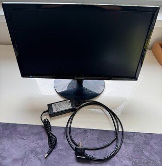 LCD LED 22" monitor Samsung S22B150NS - 3