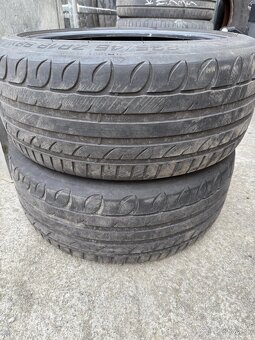 Predám Sebring 235/45 r18 98Y - 3