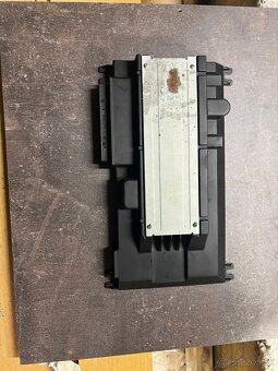 skoda zosilovac canton mib2 81A035223 - 3