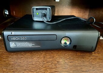 XBOX 360 SLIM KINECT - 3