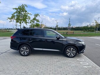 Mitsubishi Outlander 2.4L benzin 122.000km - 3