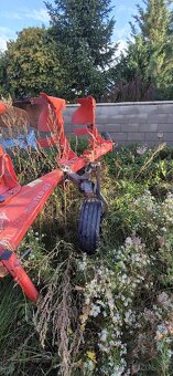 Otočný pluh Kuhn - 3