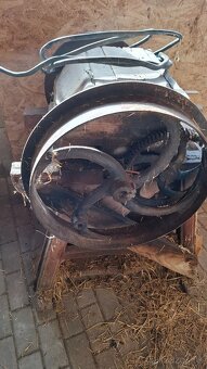 Elektrická sečkáreň - 3