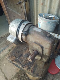 Prevodovka z motorom - 3