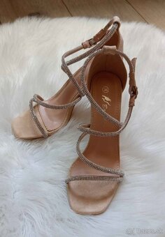 Spoločenské elegantné sandálky - 3