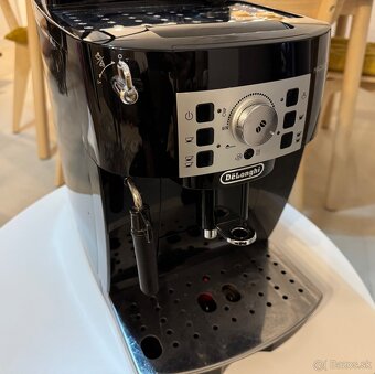 Delonghi Magnifica S - 3