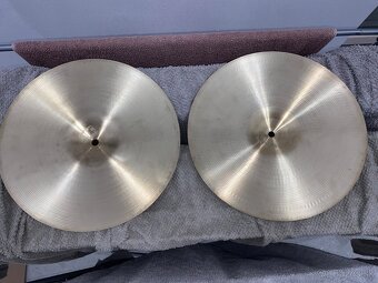 Zildjian A New Beat hi hat - 3