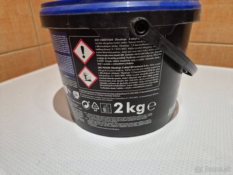 Škárovacia hmota CERESIT - 3
