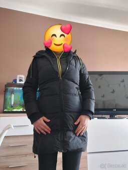 Dámska nenosená zimná čierna predĺžená bunda veĺkosť M - 38 - 3