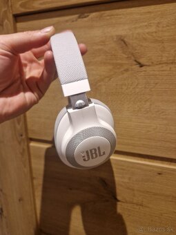 Slúchadlá JBL E65 BTNC - 3