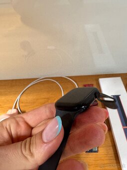 Apple Watch 9 45mm - 3