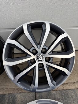 ✅ 5x112 r17 Hawk skoda octavia original - 3