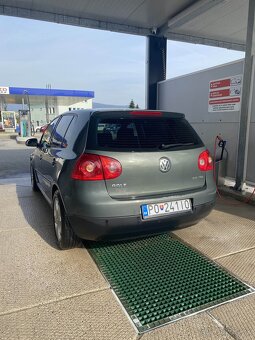 Volkswagen Golf 5 2.0 TDI 103kw - 3