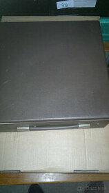 Starý funkčný kufríkový gramofón Telefunken - 3