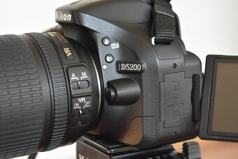 Nikon D5200 s VR objektivom 18 - 105 AF-S - 11 tisic zaberov - 3