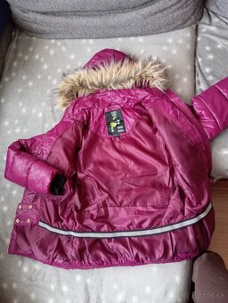 Predám novú lyžiarsku bundu, veľkosť 38, s visačkou - 3