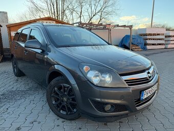 Opel Astra kombi 1.7cdti model 2011 - 3