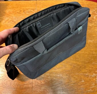 Taška na notebook Tucano (Design Milano Italy) – ako NOVÁ - 3