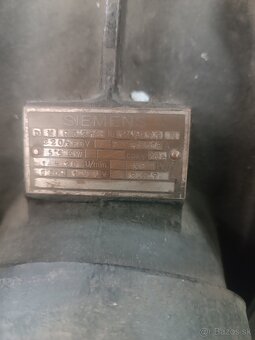 historický elektromotor - 3