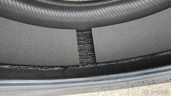285/35 R23 continental - 3