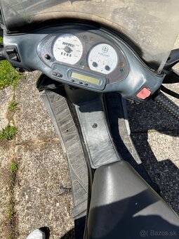 Piaggio Super Hexagon 180gtx - 3