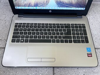 HP / Intel N3710 4-jadro / 4GB RAM / 240GB SSD / AMD /15.6" - 3