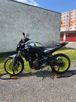 Yamaha mt07 - 3