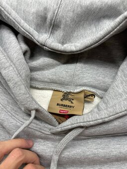 Supreme x Burberry Box Logo Hoodie Grey - 3