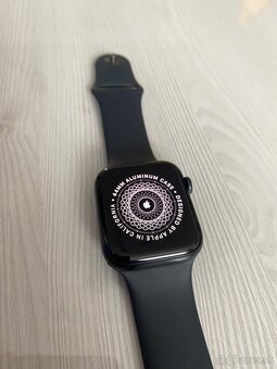 Apple Watch SE  2. generácie, 44 mm - 3