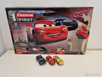 Carrera First, autodráha, autíčka aj diely trate - 3