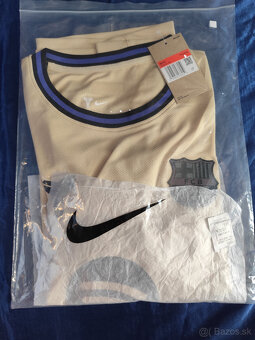 Dres Fc Barcelona Vonkajší 25/26 - Nový s visačkami Kobe - 3