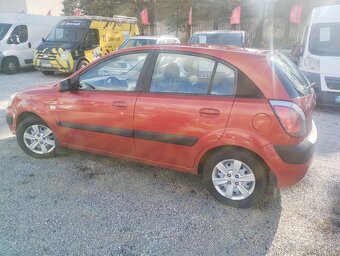Kia Rio 1.4 LX Plus - 3