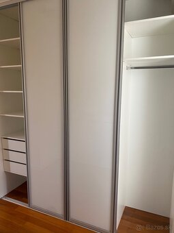 Šatníková skriňa - 3