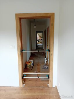 Predám štyri vzpery na zárubňu značky Wolfcraft - 3