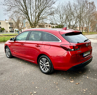 Hyundai i30 CW Kombi 1.4 T-GDi Slovensko - 3